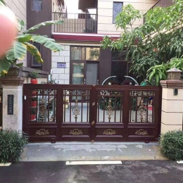 别墅大门